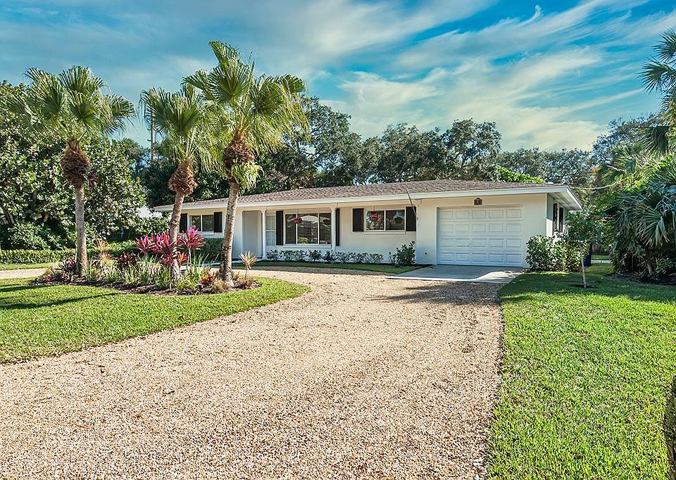 1st image of 636 Honeysuckle Ln