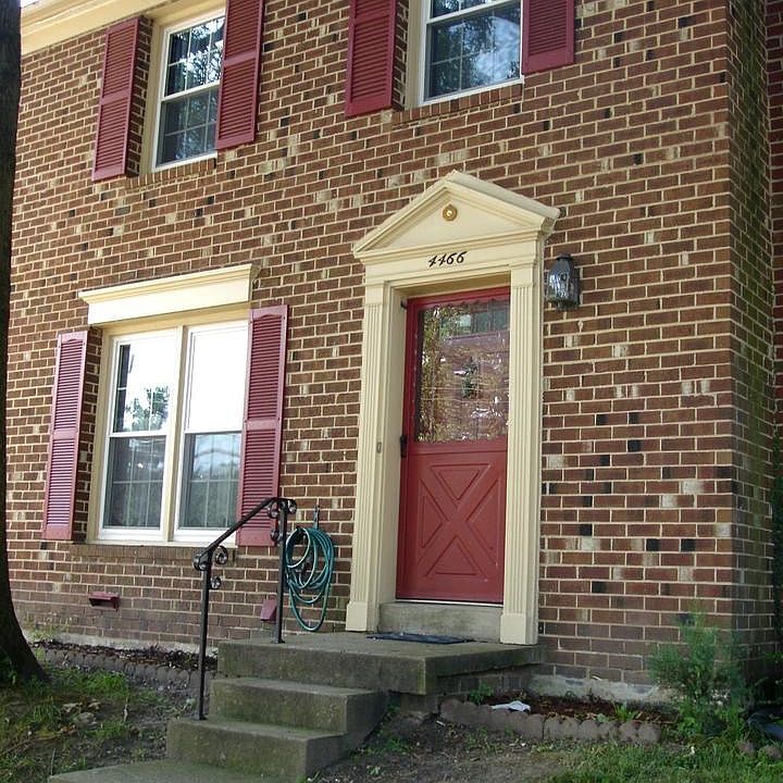 Exterior (Front)