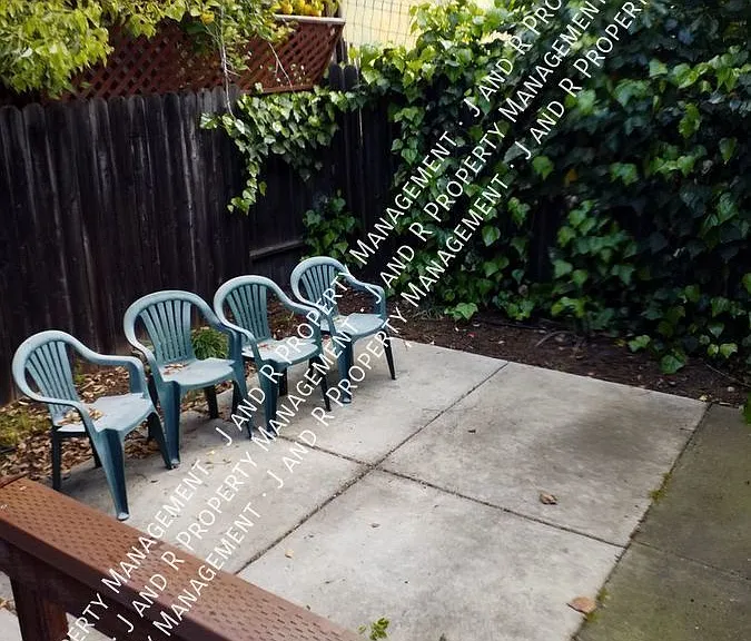 4311 V St #2 — Photo 14