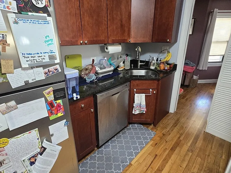 1321 W Grand Ave #4R — Photo 5