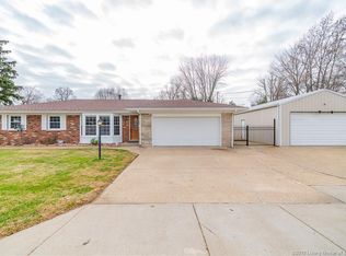 123 E Flamingo Dr, Clarksville, IN 47129