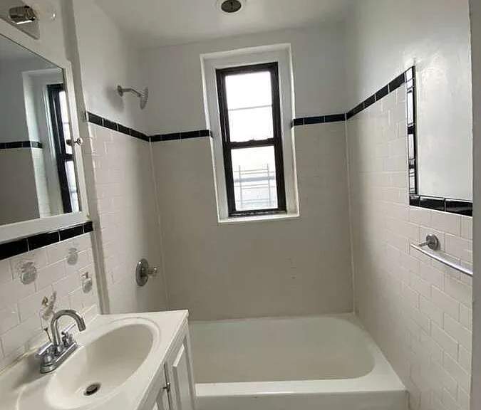 70 Ash St — Photo 9