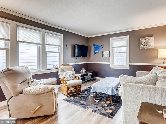 2nd image of 2172 Margaret St