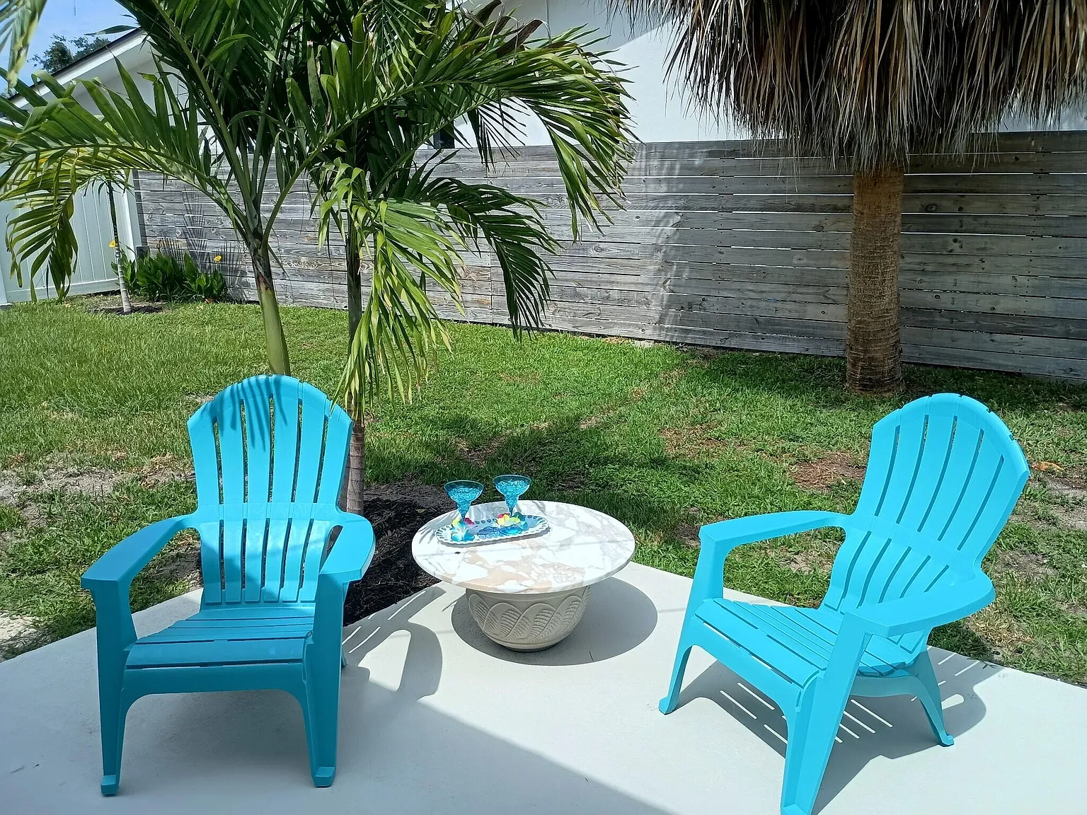 3 bed, 2.0 bath, 1808 sqft, $4,700 — Photo 4