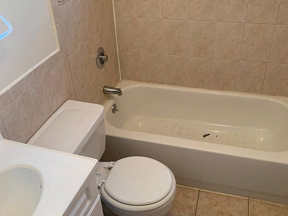 4th image of 3800 Bronx Blvd APT 2