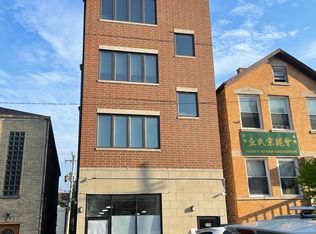 229 W 22nd Pl #3F, Chicago, IL 60616