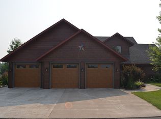 186 Jay Cooke Rd, Esko, MN 55733