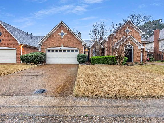 2nd image of 4003 Muirfield Dr