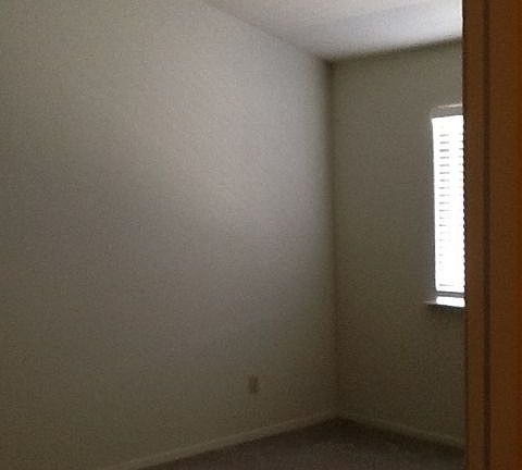 4th image of 1515 Portsmouth Ln