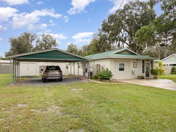 1218 County Road 450, Lake Panasoffkee, FL 33538