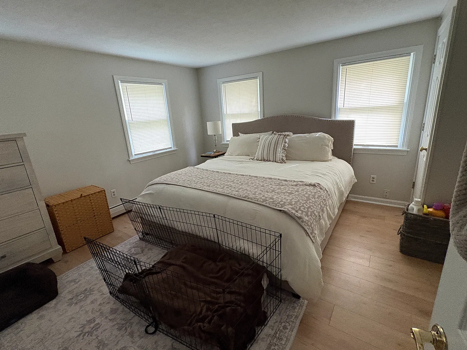 3 bed, 1696 sqft, $3,300 — Photo 3
