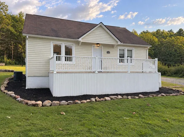5115 Indian Draft Rd, Covington, VA 24426