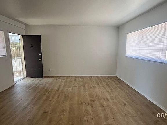 2nd image of 310 La Veta Dr NE #C