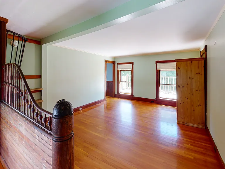 31 Elm St #4 — Photo 2