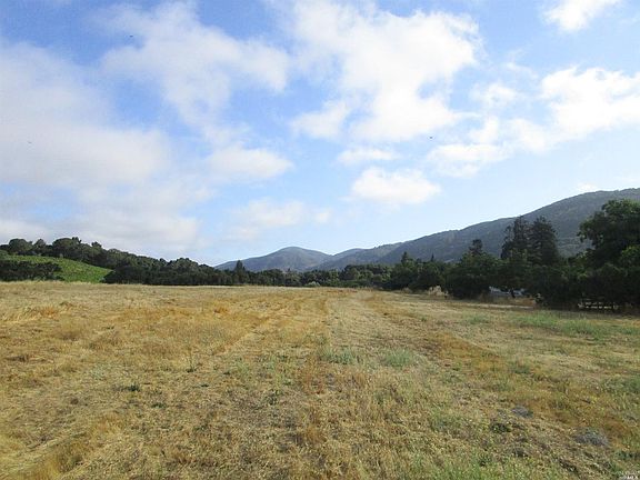 3rd image of 2047 Kirkland Road