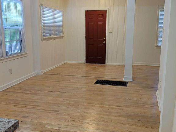 3rd image of 2085 Verbena St NW