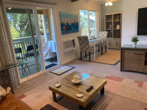 8644 Via Mallorca APT G, La Jolla, CA 92037