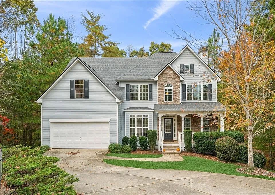 1st image of 75 Lake Laurel Ct N