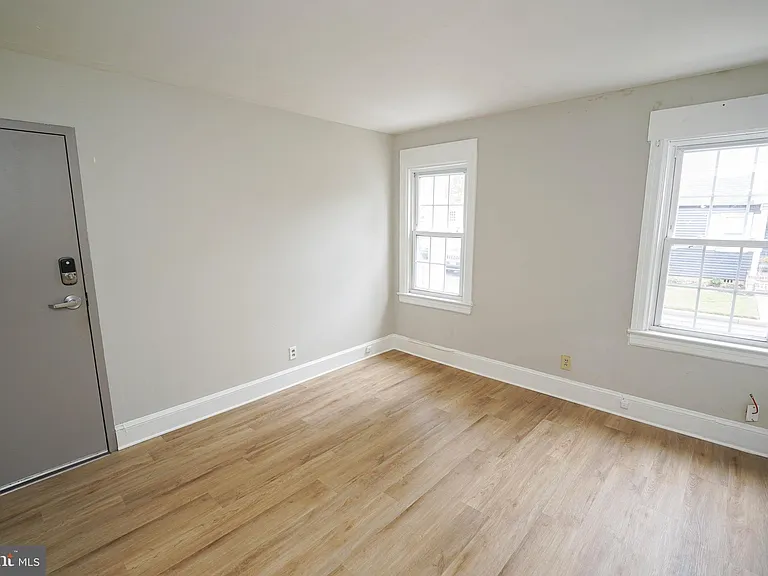 308 N Division St #2 — Photo 9