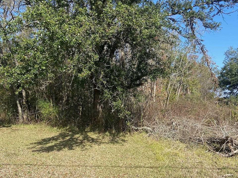 2nd image of 43222 Black Bayou Rd