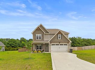 816 Warwick Ln, Carthage, NC 28327