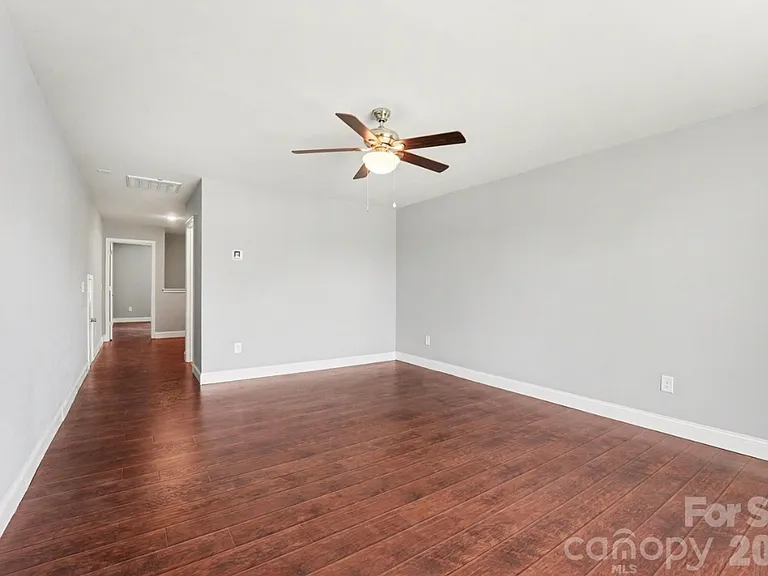 147 Allenton Way — Photo 2