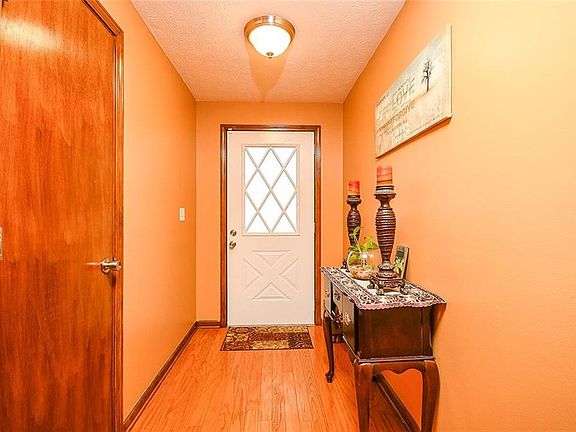 3rd image of 2598 Cove Way