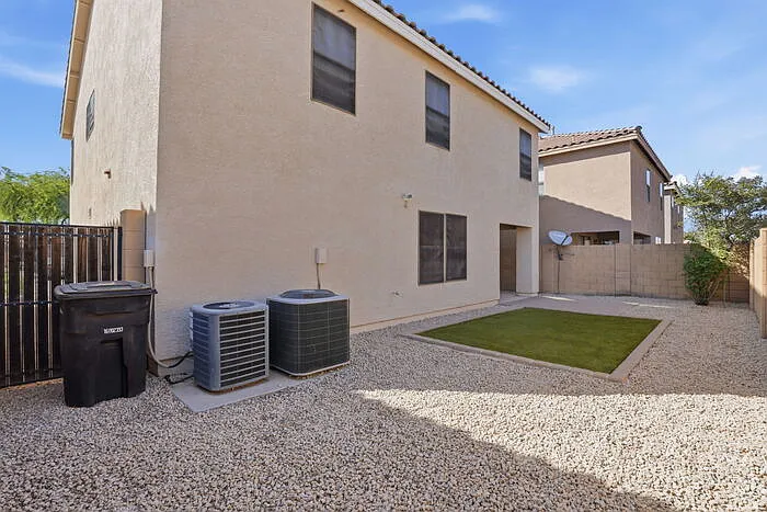 1351 S Mosley Ct — Photo 33