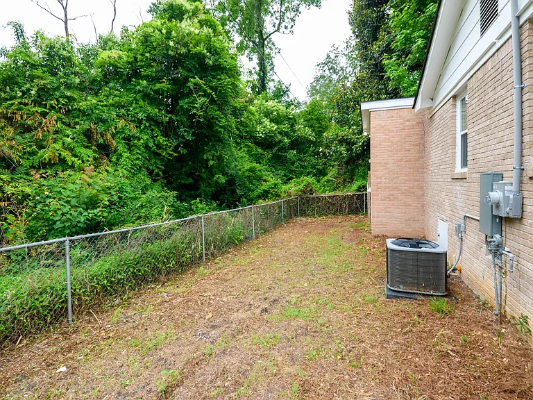 102 Burdock Cir — Photo 10