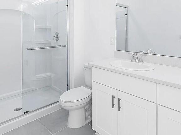 3rd image of 376 Annies Pl