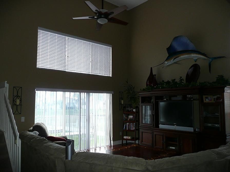 Vaulted ceilings!!