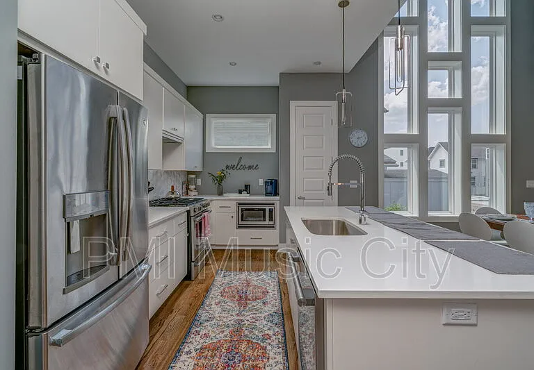 936 Southside Pl — Photo 14