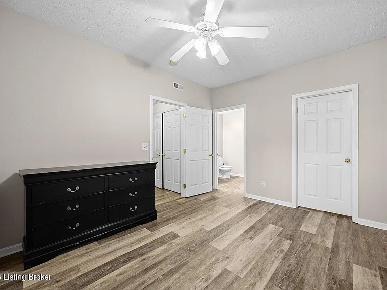 13202 Prospect Glen Way — Photo 13