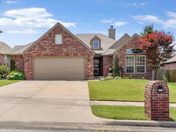 2932 N Fern Ct, Broken Arrow, OK 74012