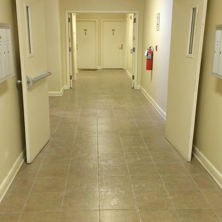 1st image of 30 S Munn Ave APT 3