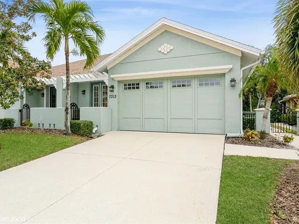 7313 Emma Rd, Bradenton, FL 34209