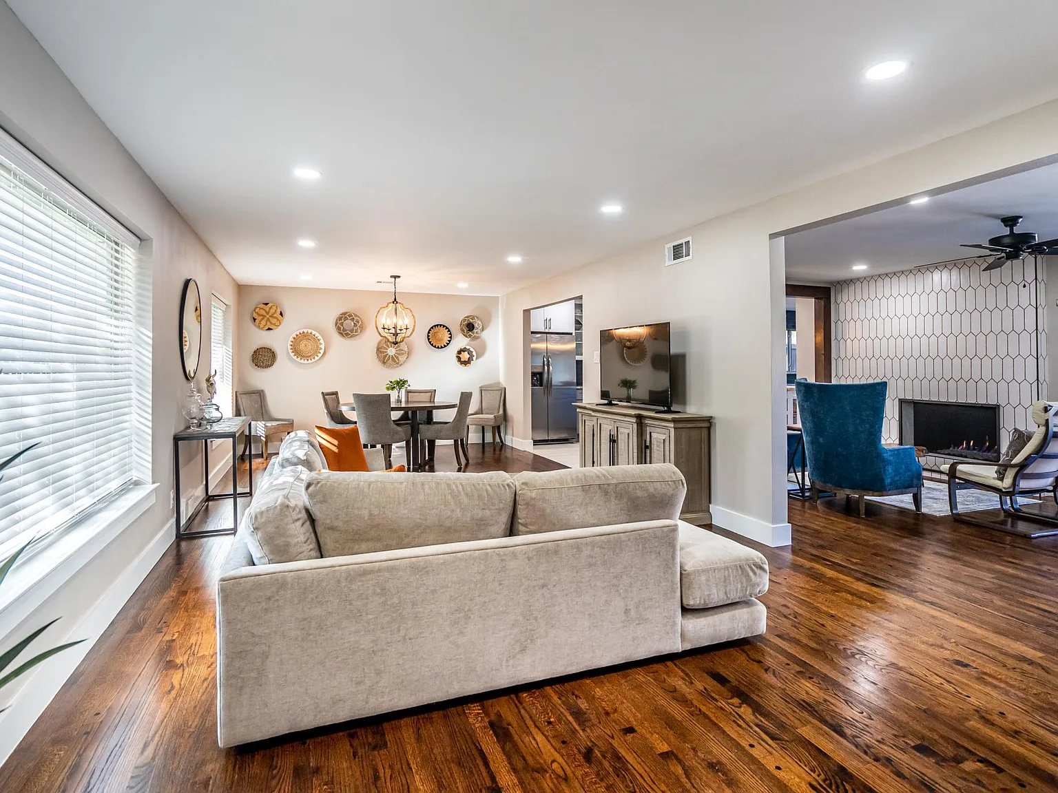 6621 Walnut Hill Ln — Photo 2