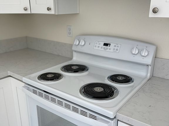 5th image of 7962 Camino Huerta