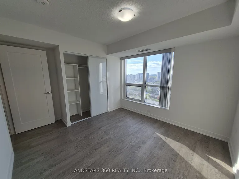 275 Village Green Sq #1820 — Photo 15
