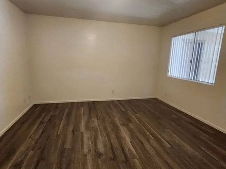 5901 Ming Ave #4 — Photo 18