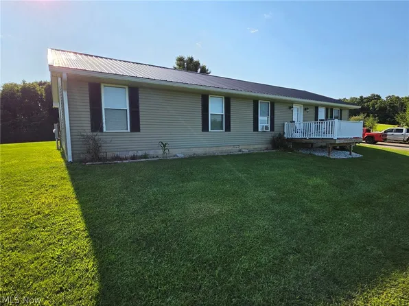 2057 Harden Dr, Mount Perry, OH 43760