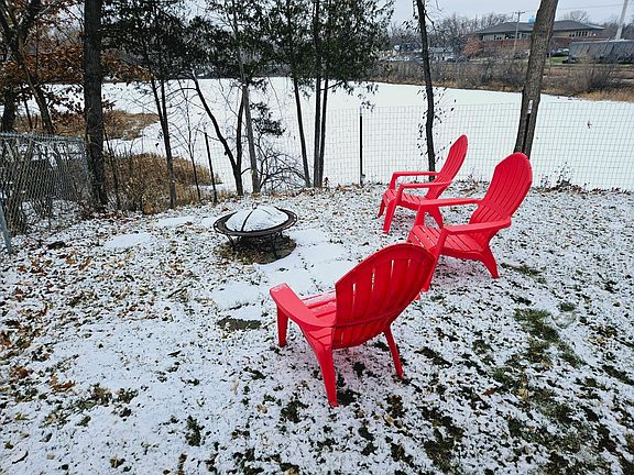 3rd image of 332 Mill St