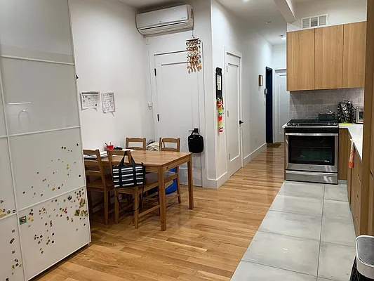 Rented by Michal Kuras, LREB | media 30