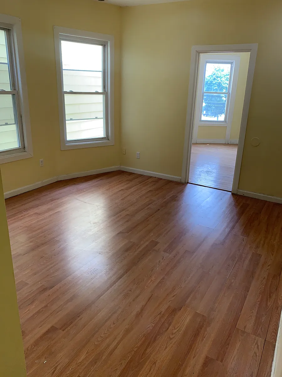 living room - 247 17th Ave #2
