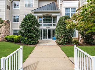 2304 Conrad Way, Somerset, NJ 08873