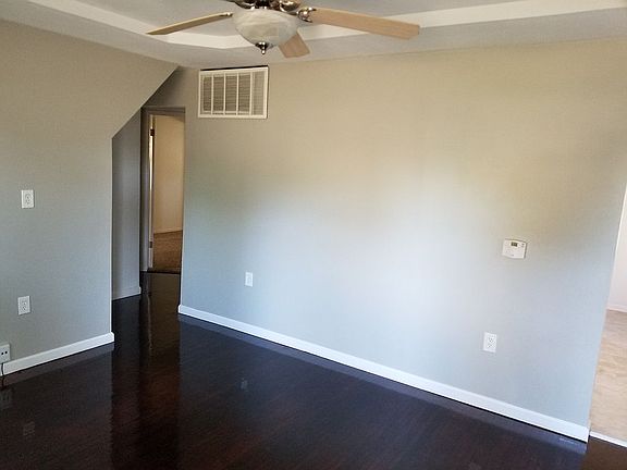 Living room 3