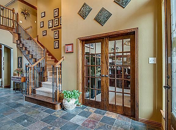 4th image of 1340 Scarboro Hills Ln