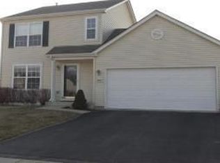 655 Bluebill Ln, Genoa City, WI 53128