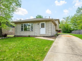 25704 S McCorkle Ave, Monee, IL 60449