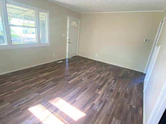 4th image of 1428 Oak Ct